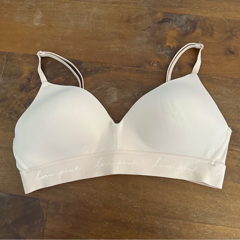 PINK Victoria’s Secret beige Wear Everywhere‎ wireless lightly lined bra 36B NWT